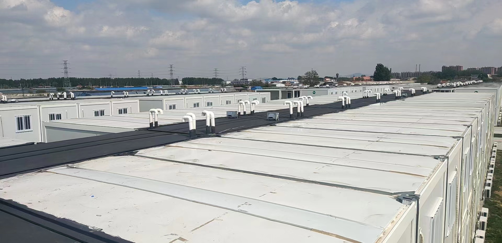 眾志成城，共同抗疫！廣恒防水馳援遼陽方艙醫院項目。